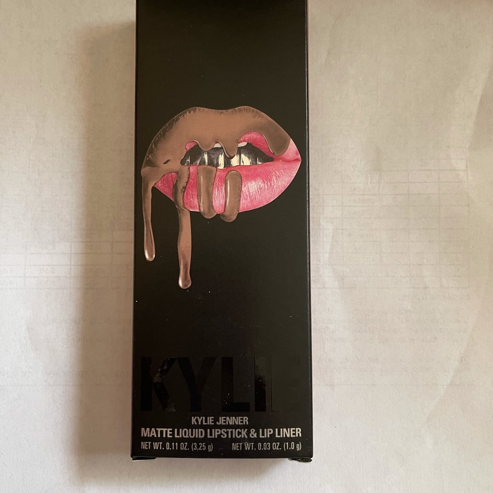 Kylie Cosmetics lip kit Maliboo